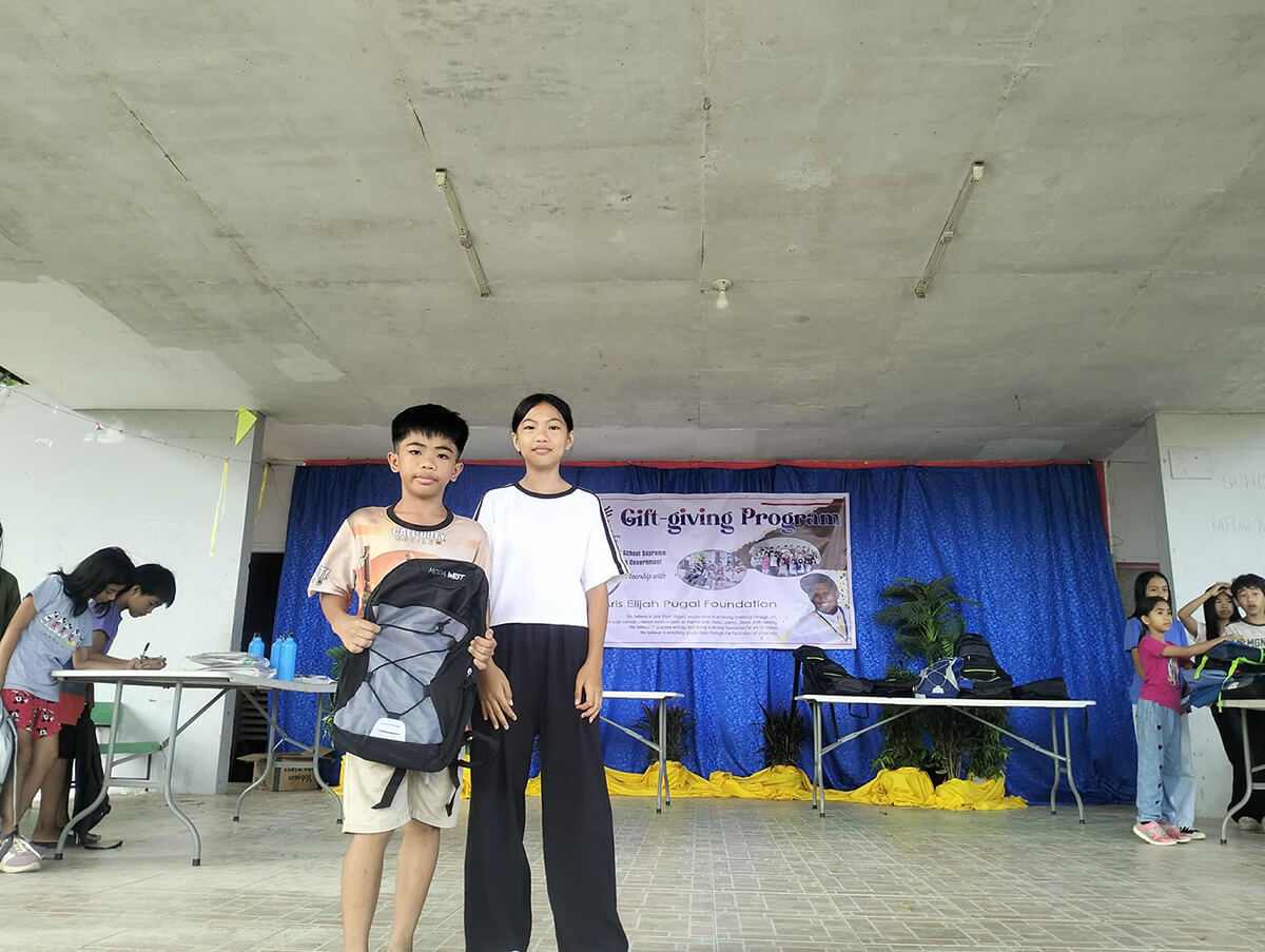Aris Elijah Pugal Foundation - Lamut Central Elementary School - Gift Giving Program