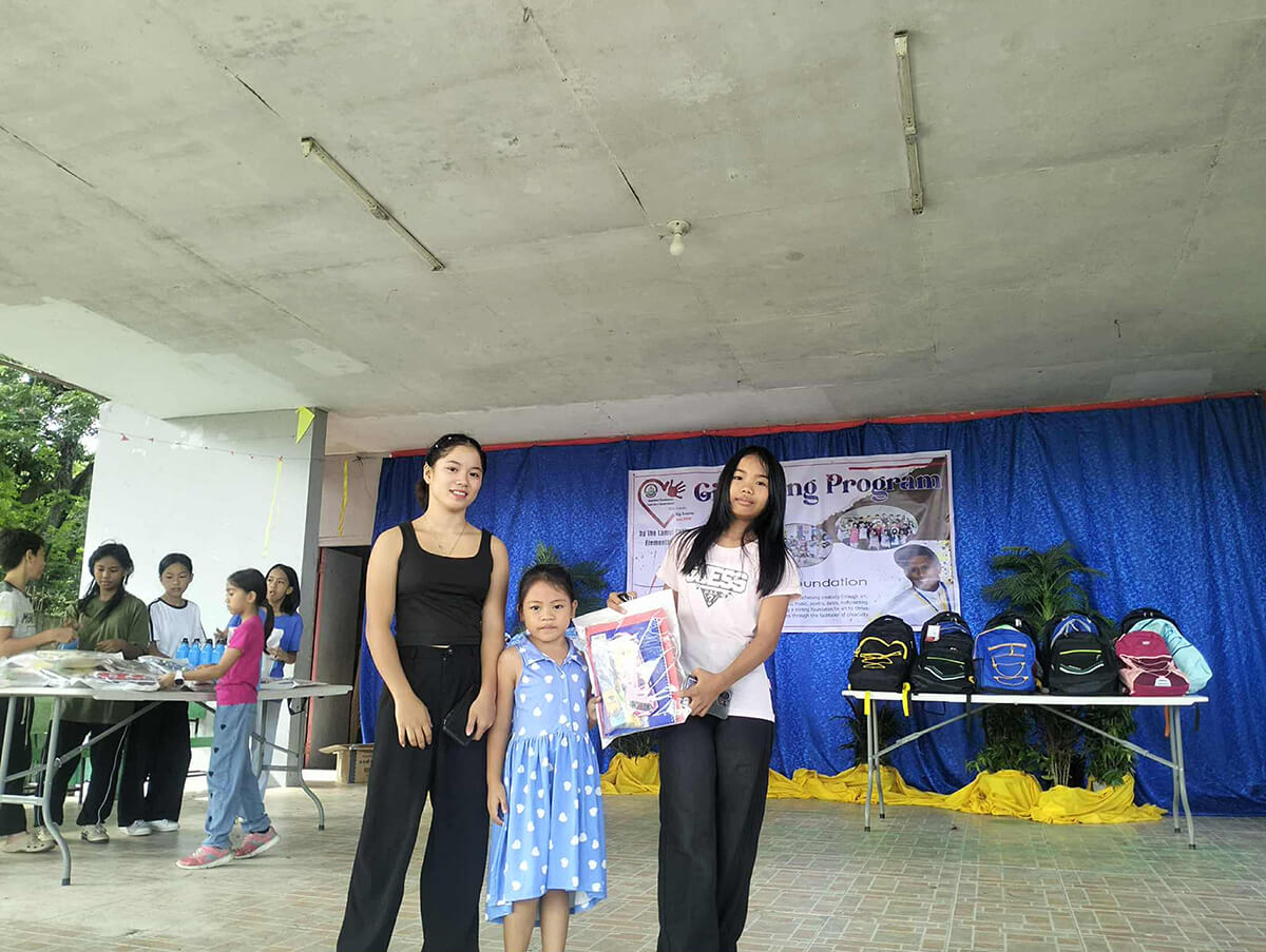 Aris Elijah Pugal Foundation - Lamut Central Elementary School - Gift Giving Program