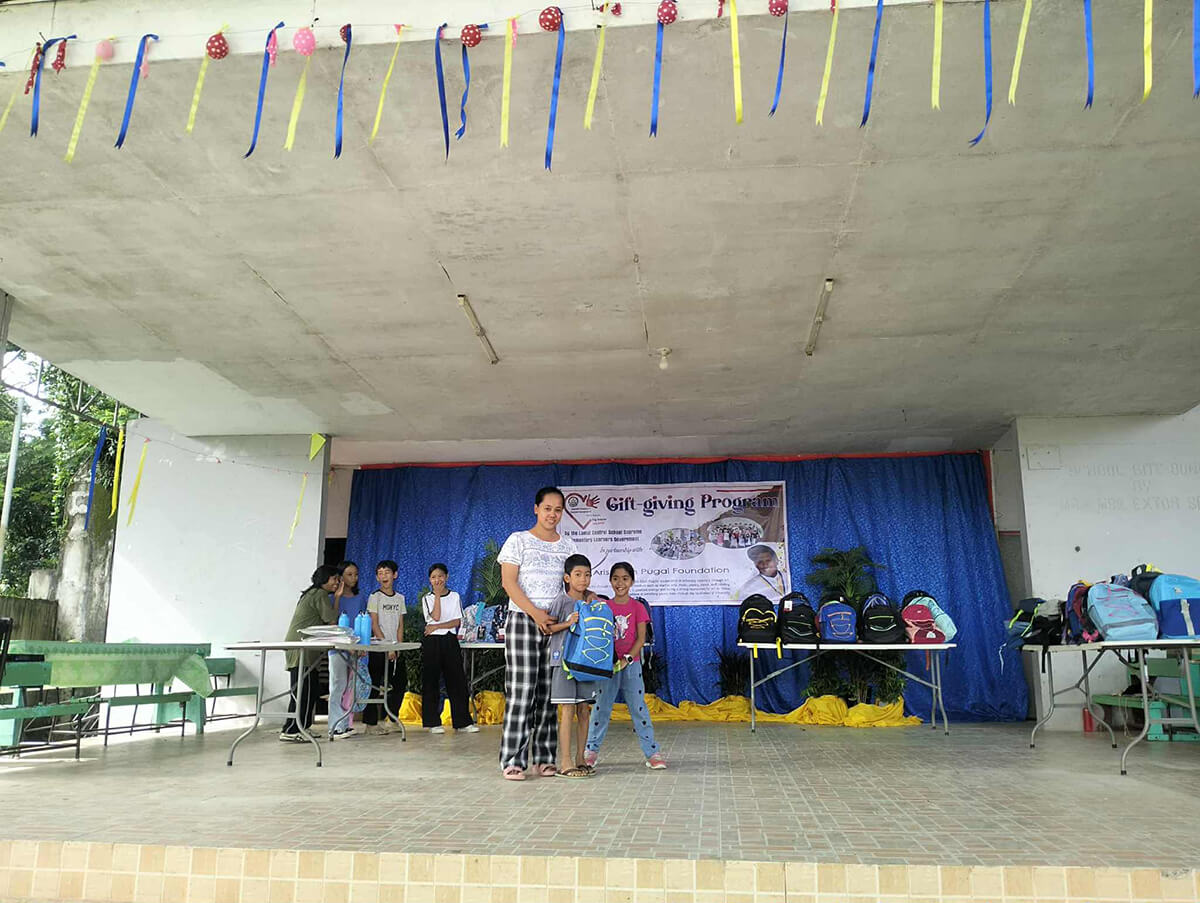 Aris Elijah Pugal Foundation - Lamut Central Elementary School - Gift Giving Program